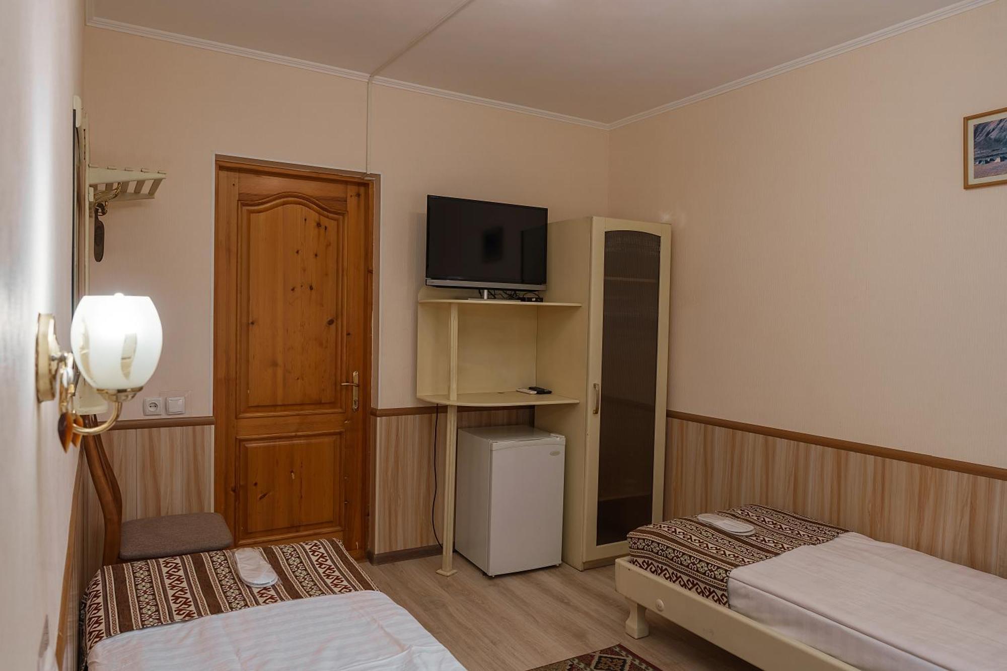 Alpinist Hotel Bishkek Luaran gambar