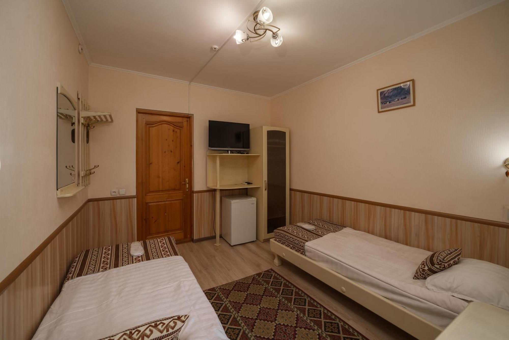 Alpinist Hotel Bishkek Luaran gambar